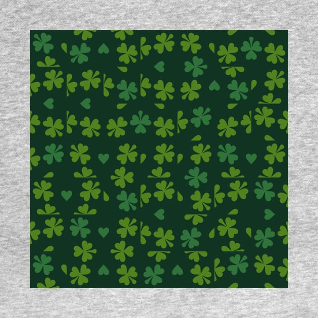 Dark Green Clover Checkers by Carolina Díaz